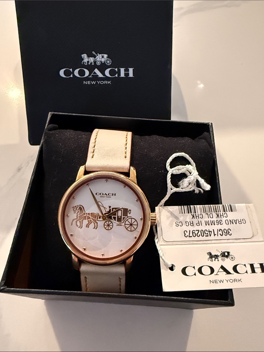 COACH Rose Gold-Tone Case Ivory Leather Strap Horse & Carriage Dial Watch